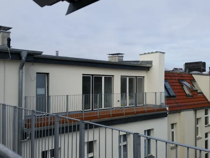 Neue Dachgeschosswohnung mit Terrasse in der Tegeler Straße 21, Berlin-Wedding